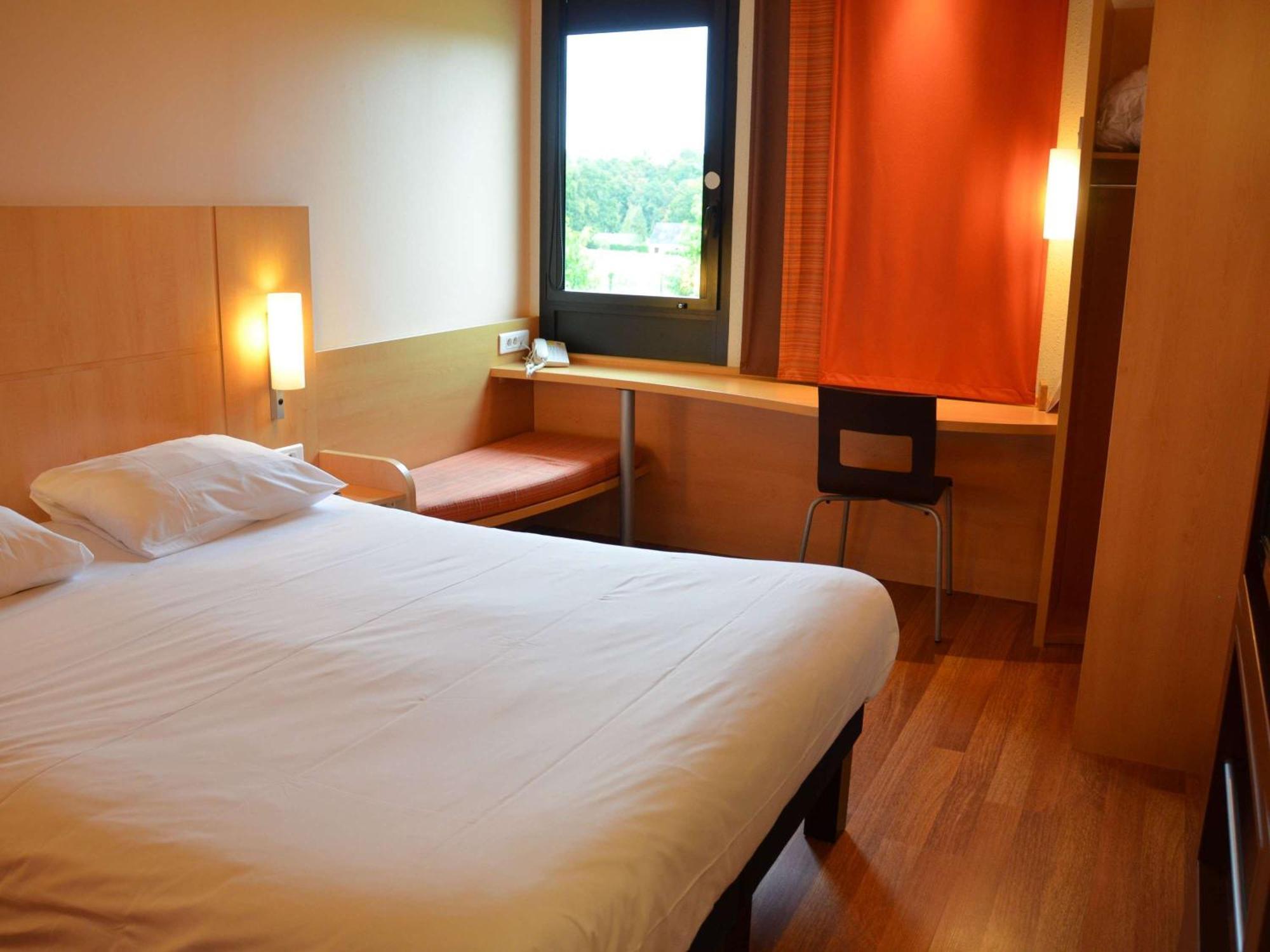 ไอบิส แก็งก็อง - เกอร์ เบรอแตญ Hotel Ploumagoar ภายนอก รูปภาพ