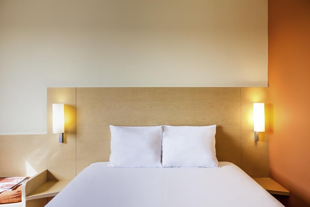 ไอบิส แก็งก็อง - เกอร์ เบรอแตญ Hotel Ploumagoar ห้อง รูปภาพ