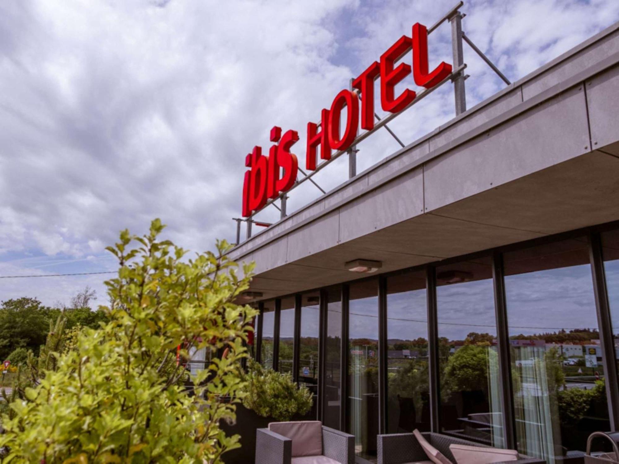 ไอบิส แก็งก็อง - เกอร์ เบรอแตญ Hotel Ploumagoar ภายนอก รูปภาพ