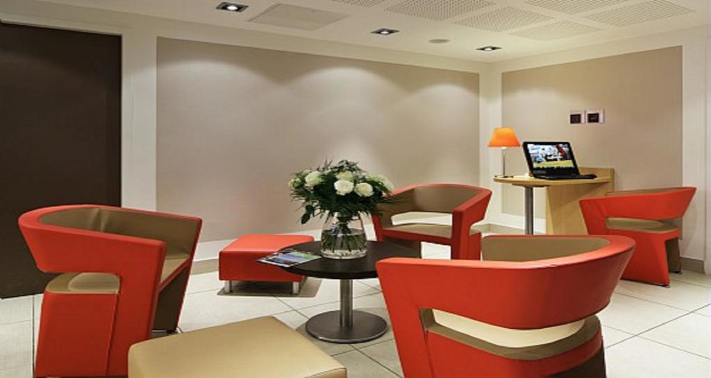 ไอบิส แก็งก็อง - เกอร์ เบรอแตญ Hotel Ploumagoar ภายใน รูปภาพ